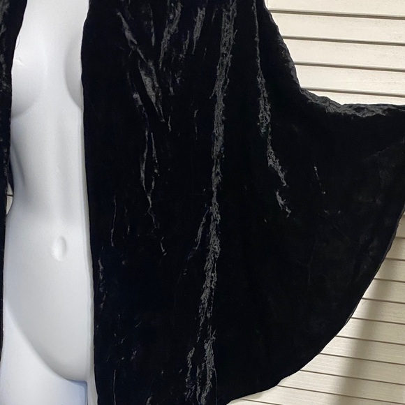 Anne Klein Crushed Velvet Black Wrap - Picture 4 of 8